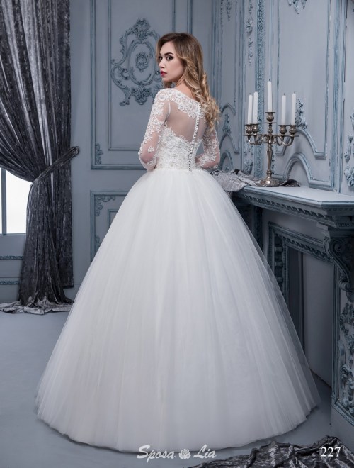 https://www.sposa-lia.com/images/stories/virtuemart/product/227       (3).jpg